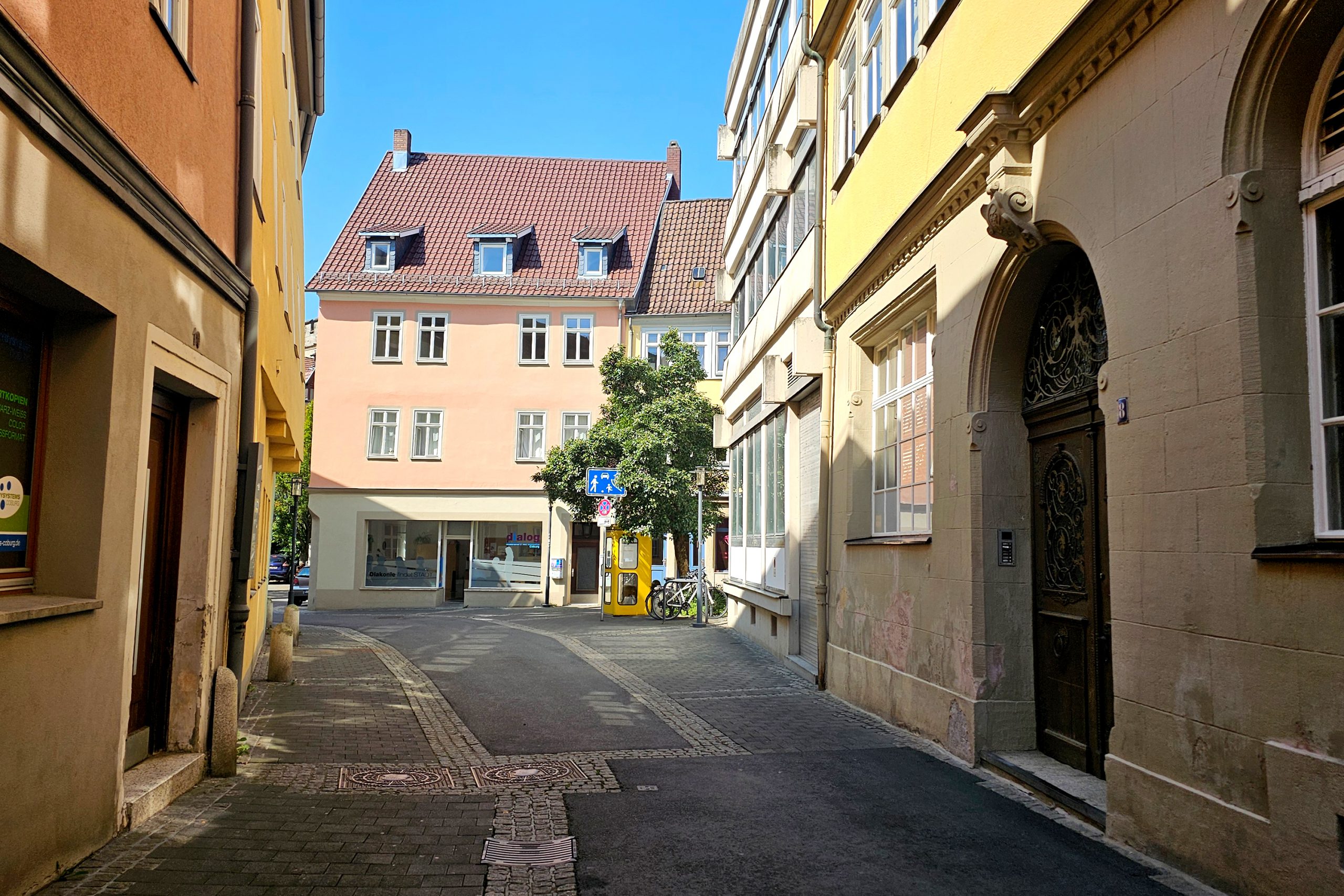 Metzgergasse Straße mit Wohnhäusern.
