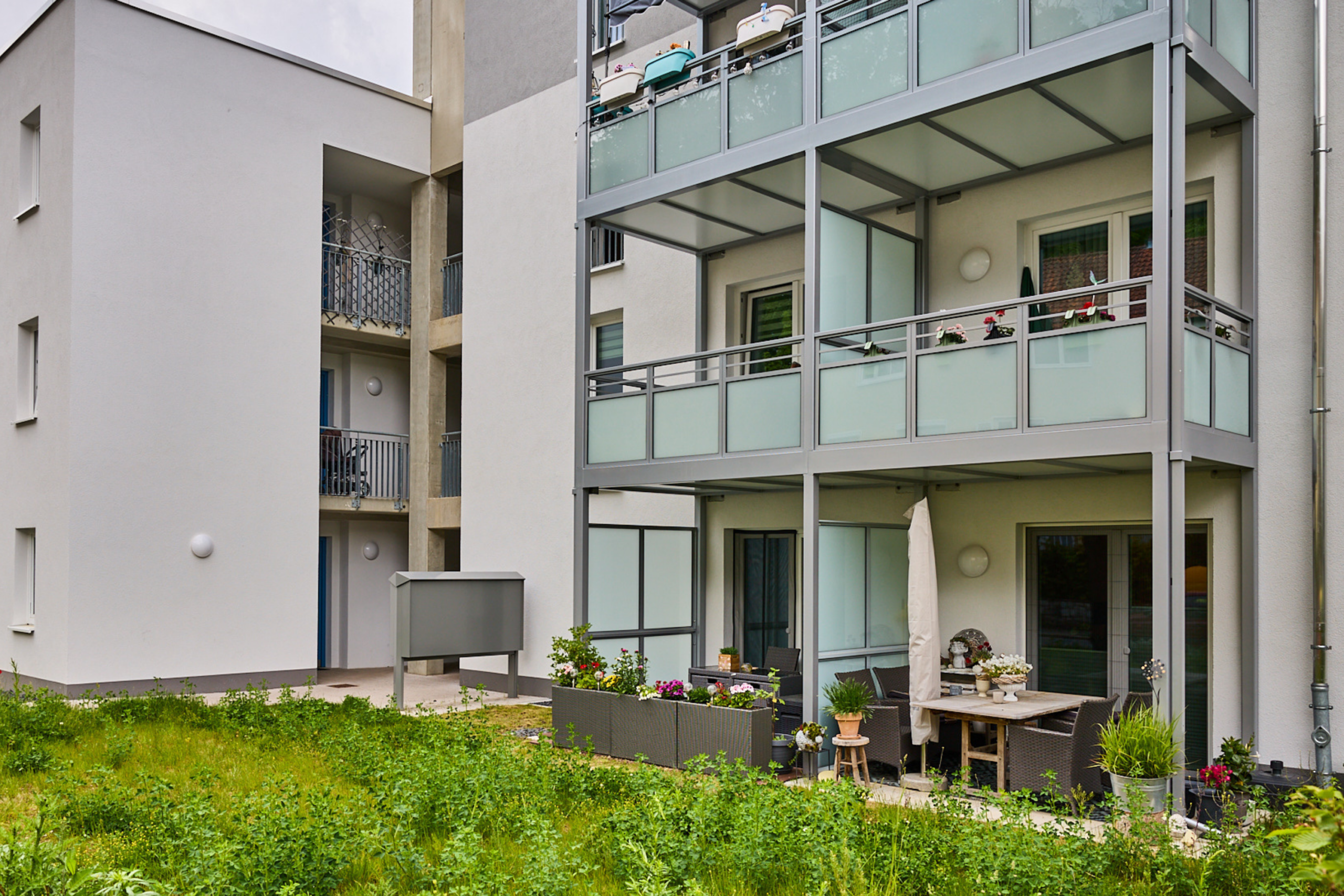 Wird hochgeladen 1 / 1 – Balkone Von-Mayer-Straße Neubau.png Anhang-Details Balkone Von-Mayer-Straße Neubau