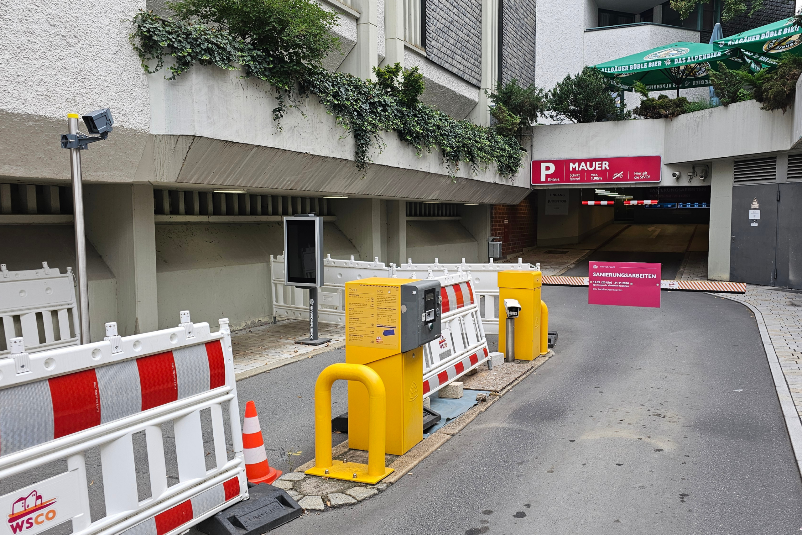 Parkhaus Mauer Einfahrt Baustelle